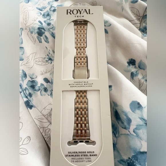 Royal Tech Silver Bling Band w/Tools to Adjust Links -Apple-  38MM/40MM/41MM NIB - Picture 2 of 4